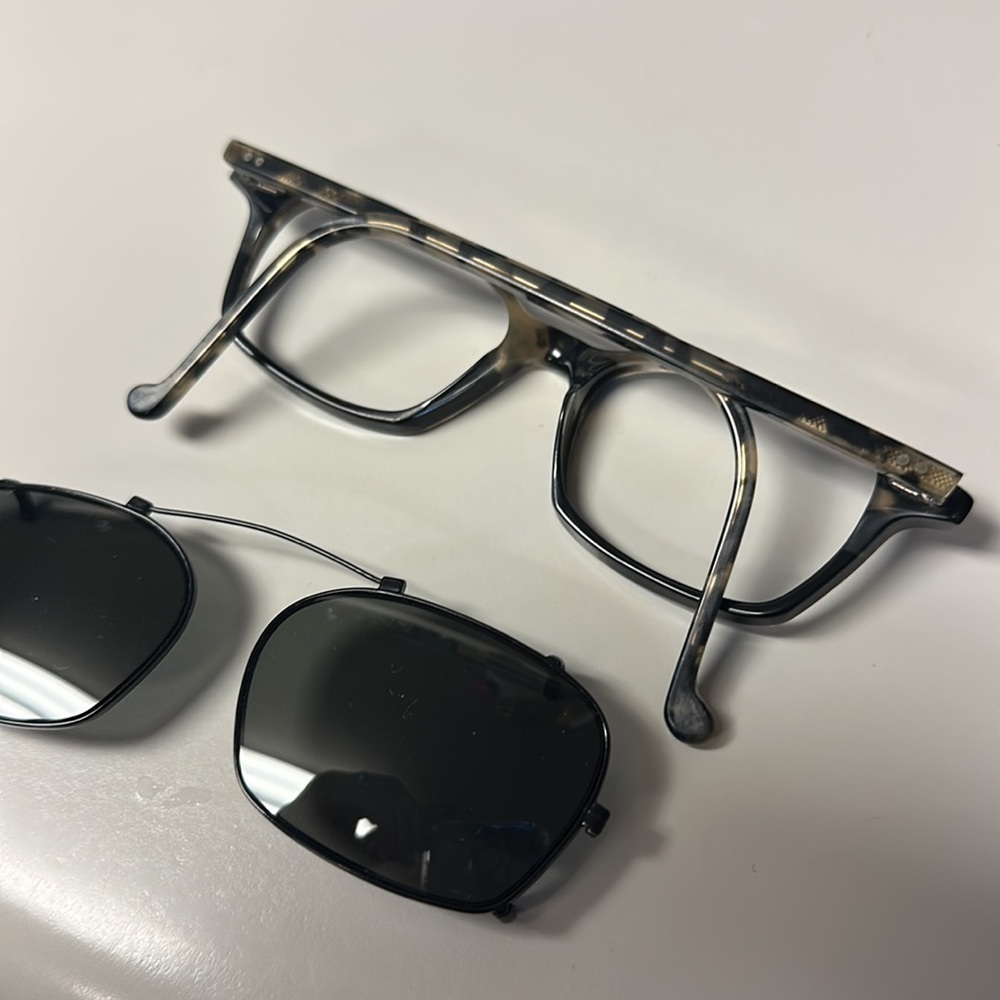 Stylish Black and Gray Glasses with Clip-On Lenses - Picture 5 of 7